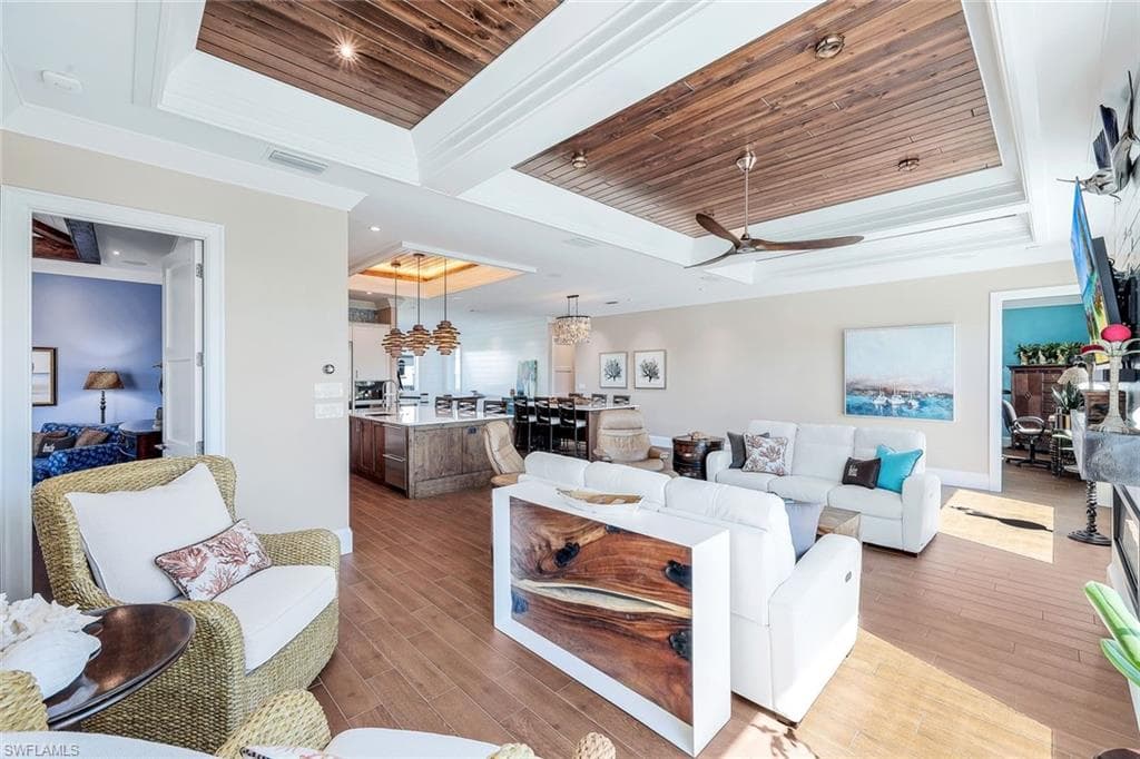 378 Seabee Ave, Naples, FL 34108-12
