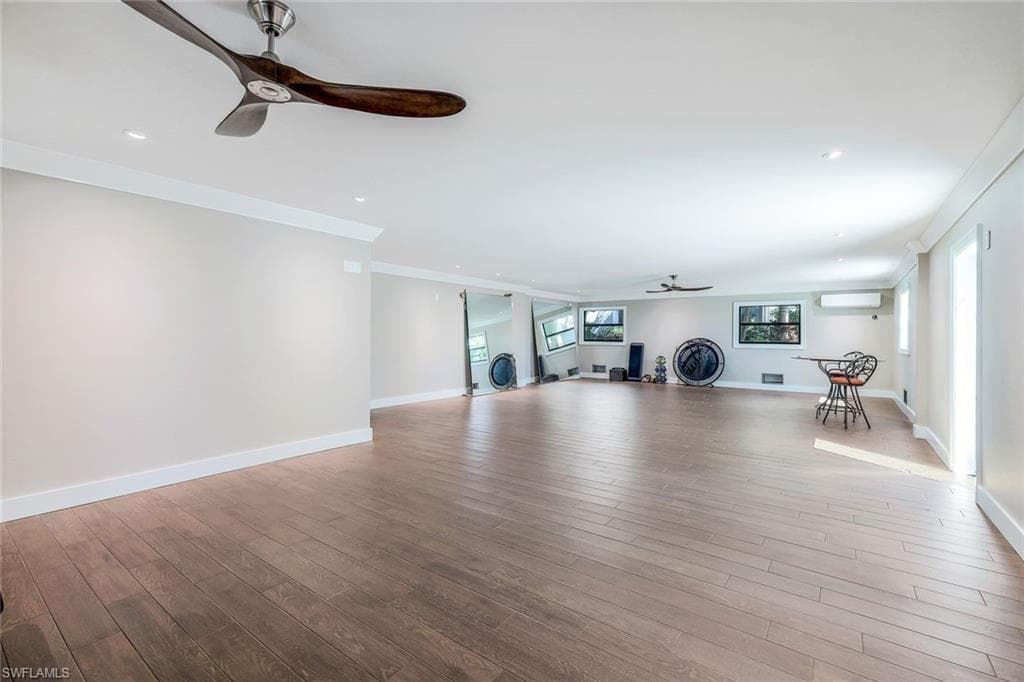 378 Seabee Ave, Naples, FL 34108-22