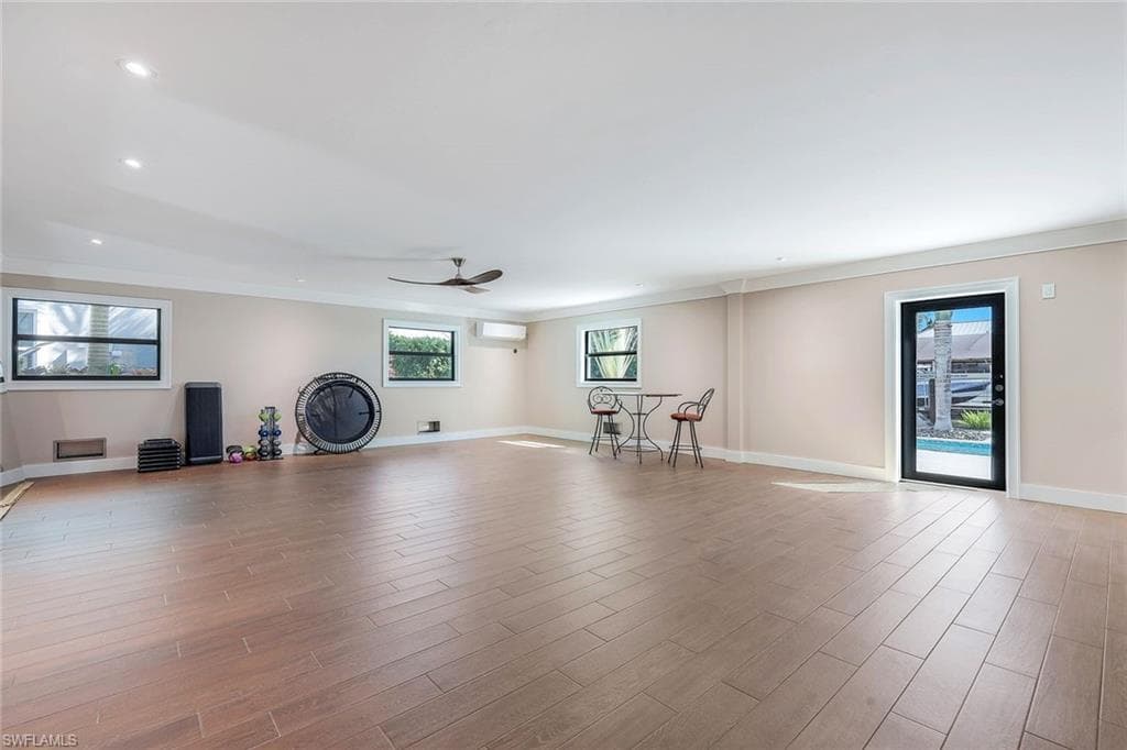 378 Seabee Ave, Naples, FL 34108-23