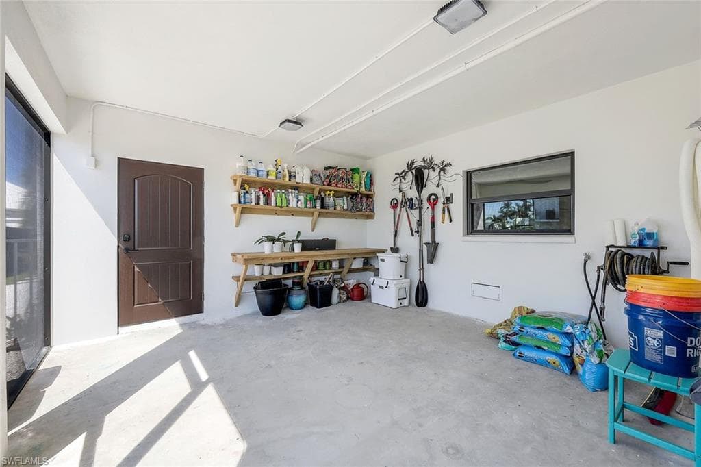 378 Seabee Ave, Naples, FL 34108-31