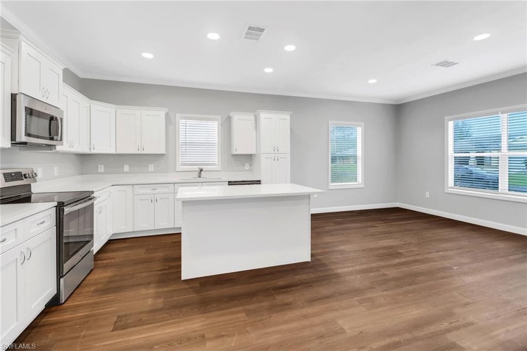 837 Da Vinci Ave S, Lehigh Acres, FL 33974-9