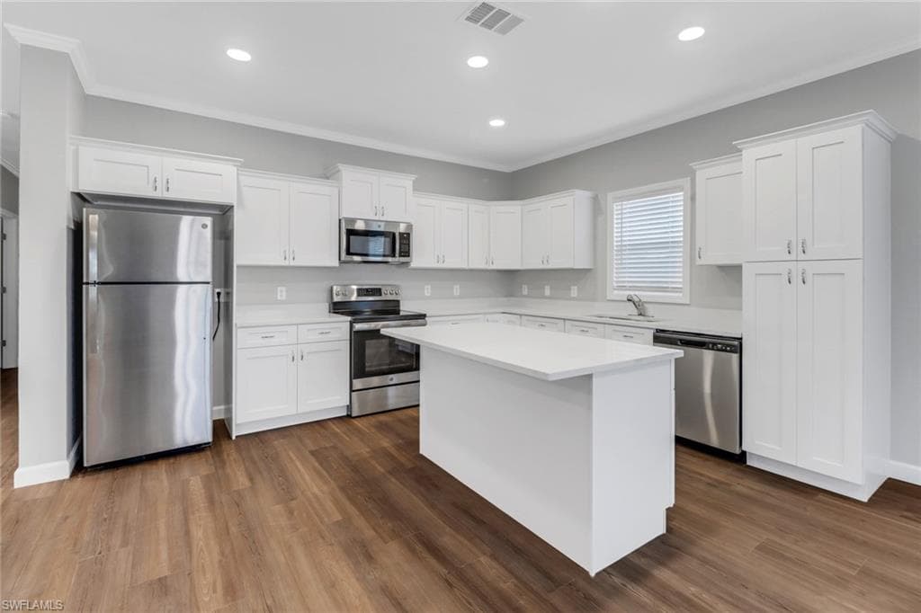 837 Da Vinci Ave S, Lehigh Acres, FL 33974-8