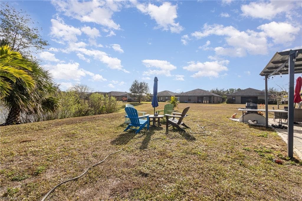 175 Shadowview Ct, Lehigh Acres, FL 33974-25