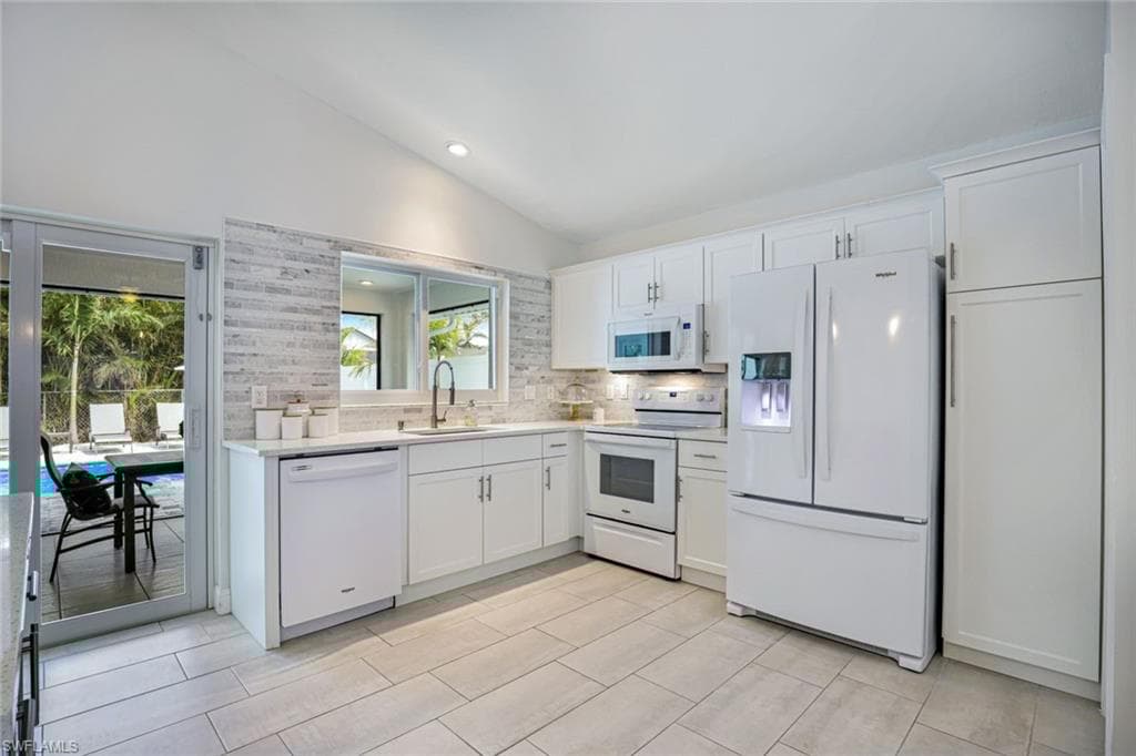 643 108th Ave N, Naples, FL 34108-11