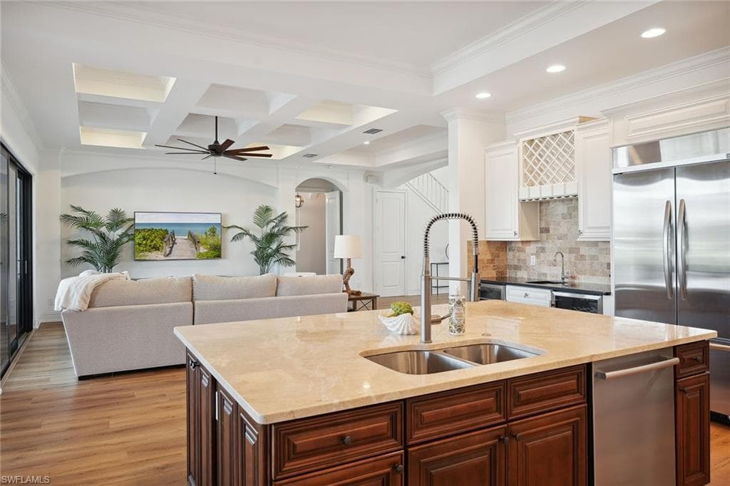 1812 Maywood Ct, Marco Island, FL 34145-18