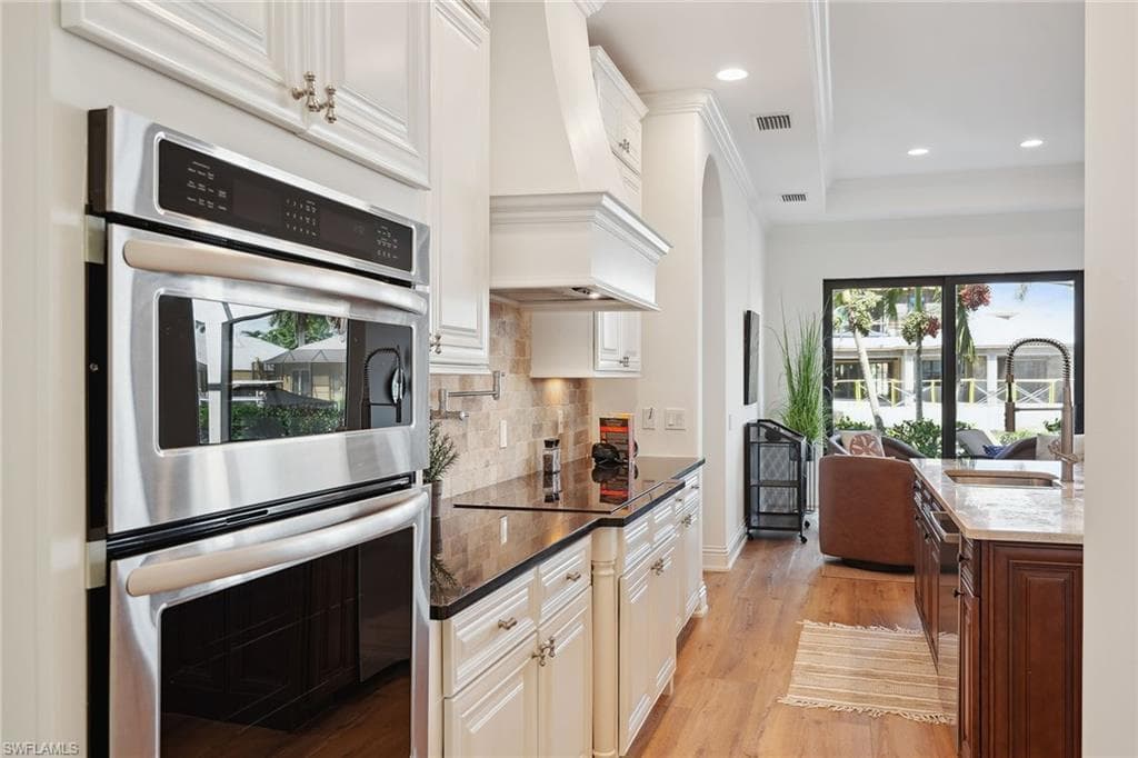 1812 Maywood Ct, Marco Island, FL 34145-20