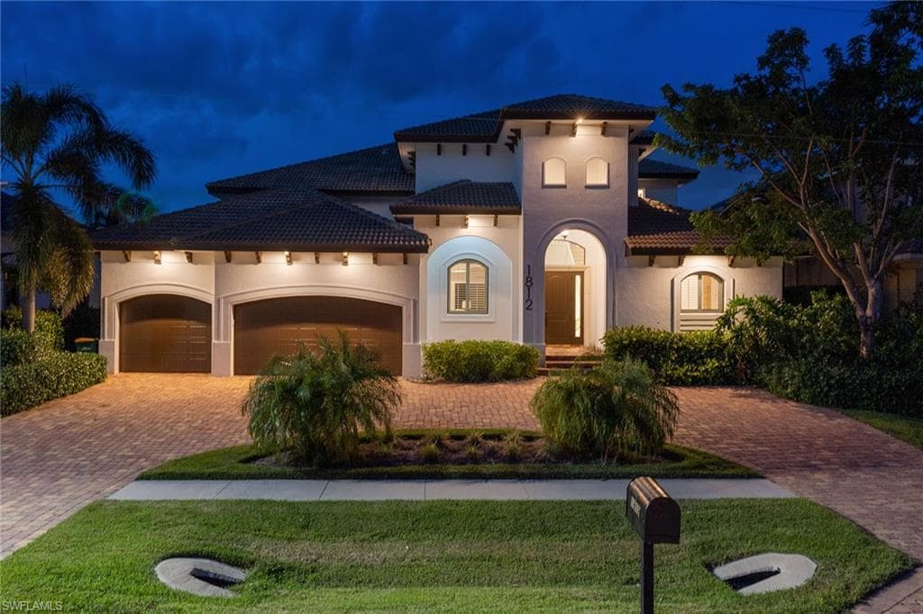 1812 Maywood Ct, Marco Island, FL 34145-50