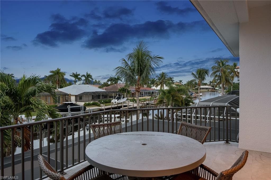 1812 Maywood Ct, Marco Island, FL 34145-4