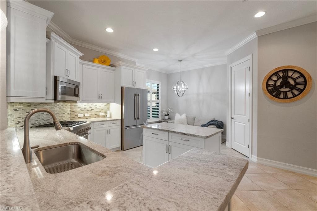 6589 Roma Way, Naples, FL 34113-10