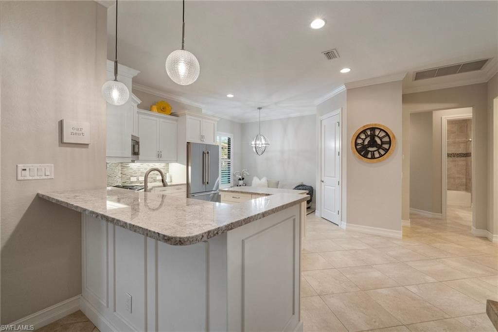 6589 Roma Way, Naples, FL 34113-12