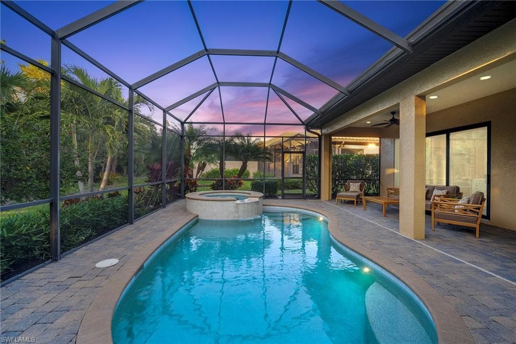 6589 Roma Way, Naples, FL 34113-26