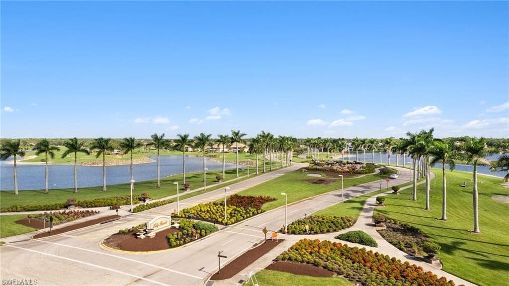 6589 Roma Way, Naples, FL 34113-41