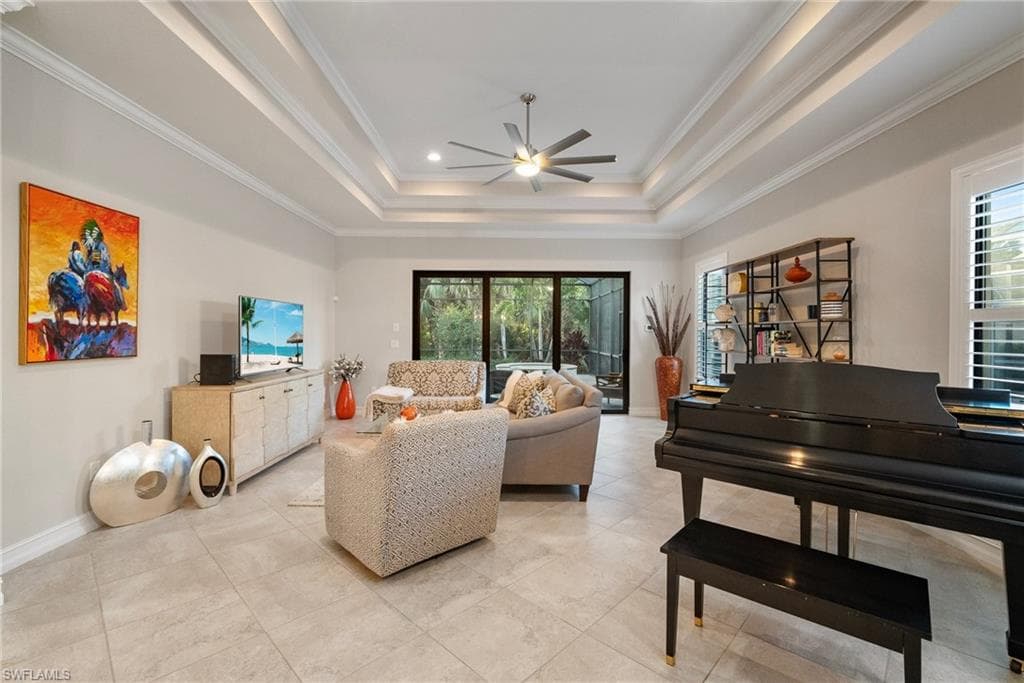 6589 Roma Way, Naples, FL 34113-6