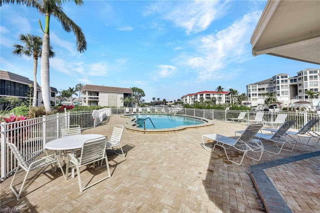 881 Panama Ct 201, Marco Island, FL 34145-28