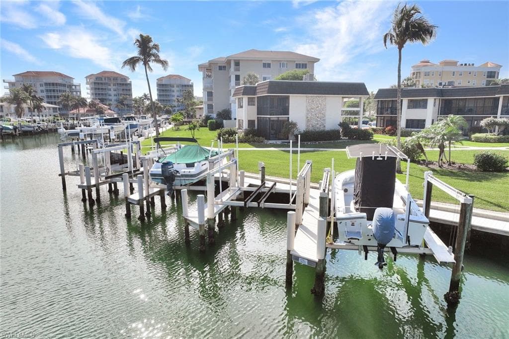 881 Panama Ct 201, Marco Island, FL 34145-29