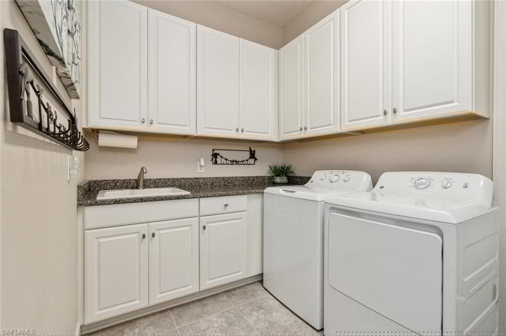9410 Terresina Dr, Naples, FL 34119-14