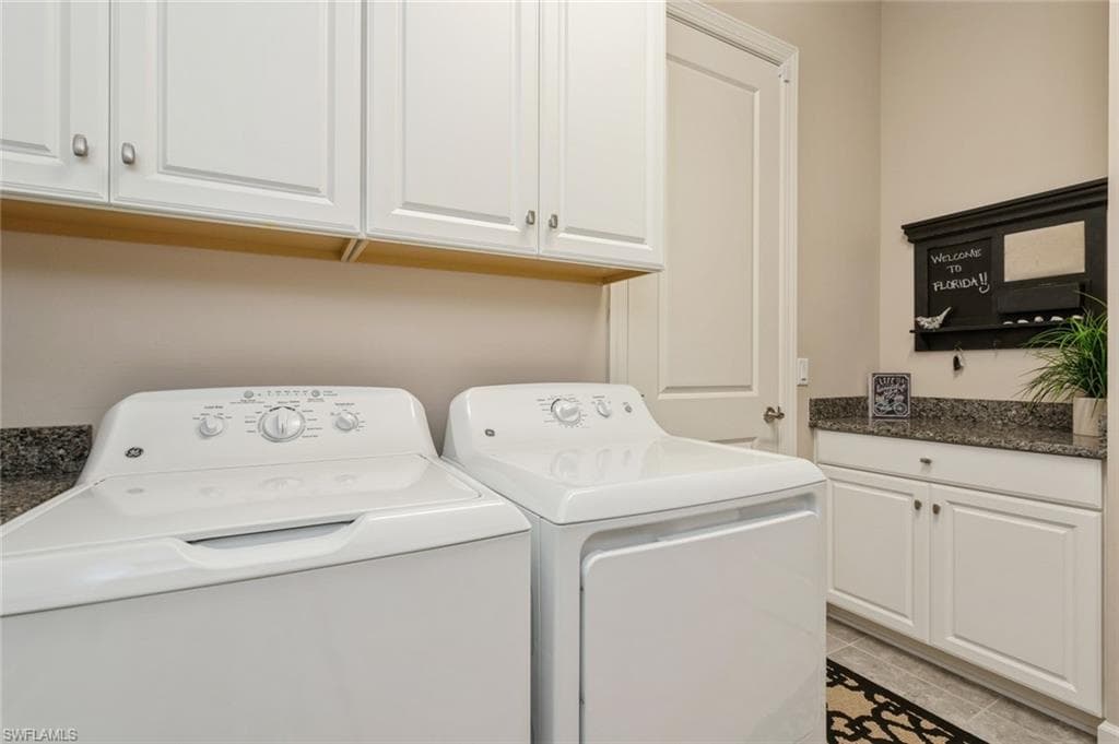 9410 Terresina Dr, Naples, FL 34119-15