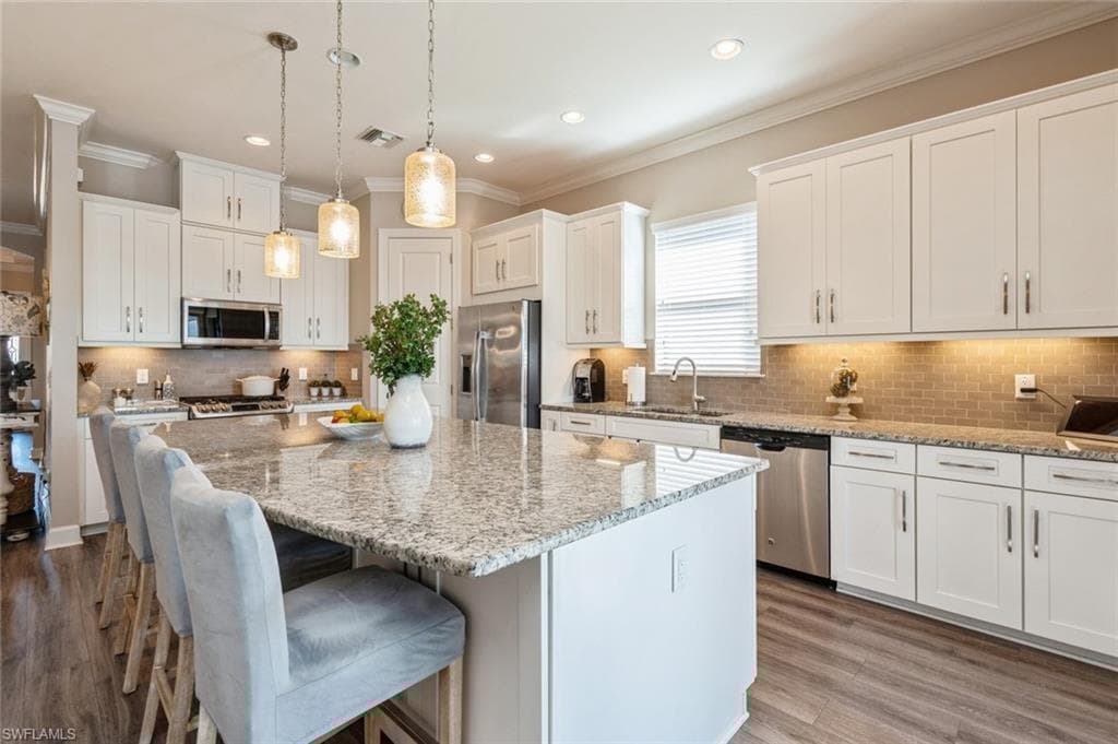 9410 Terresina Dr, Naples, FL 34119-27