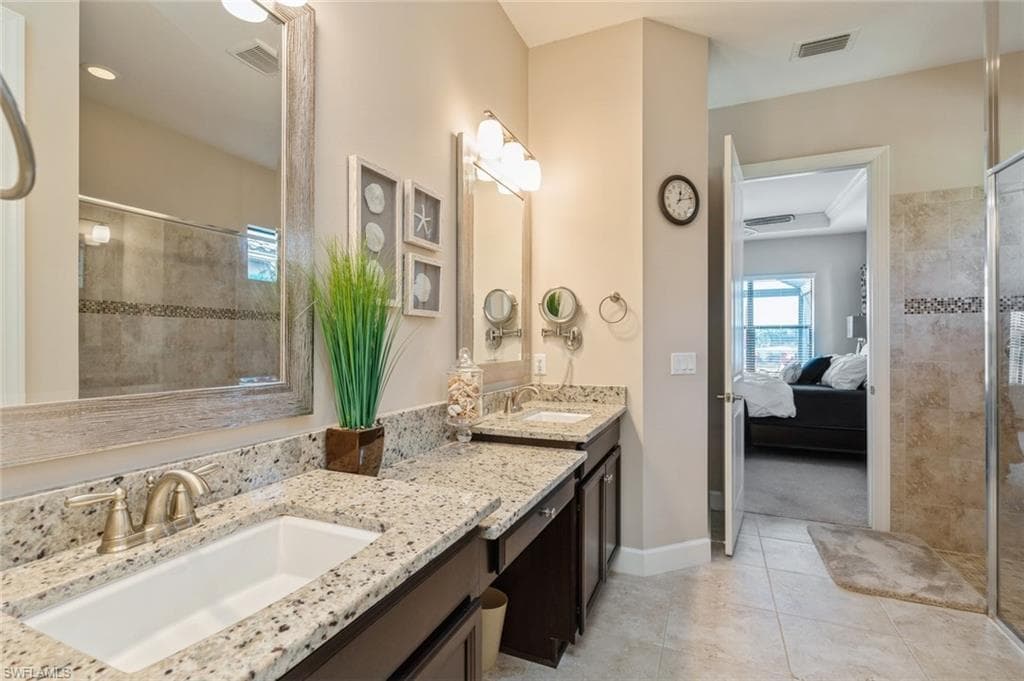 9410 Terresina Dr, Naples, FL 34119-38