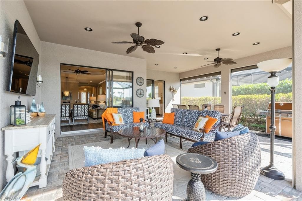 9410 Terresina Dr, Naples, FL 34119-44