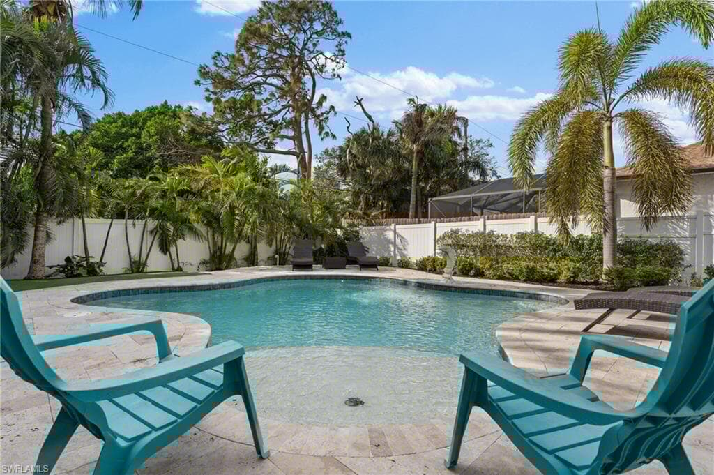 534 97th Ave N, Naples, FL 34108-10