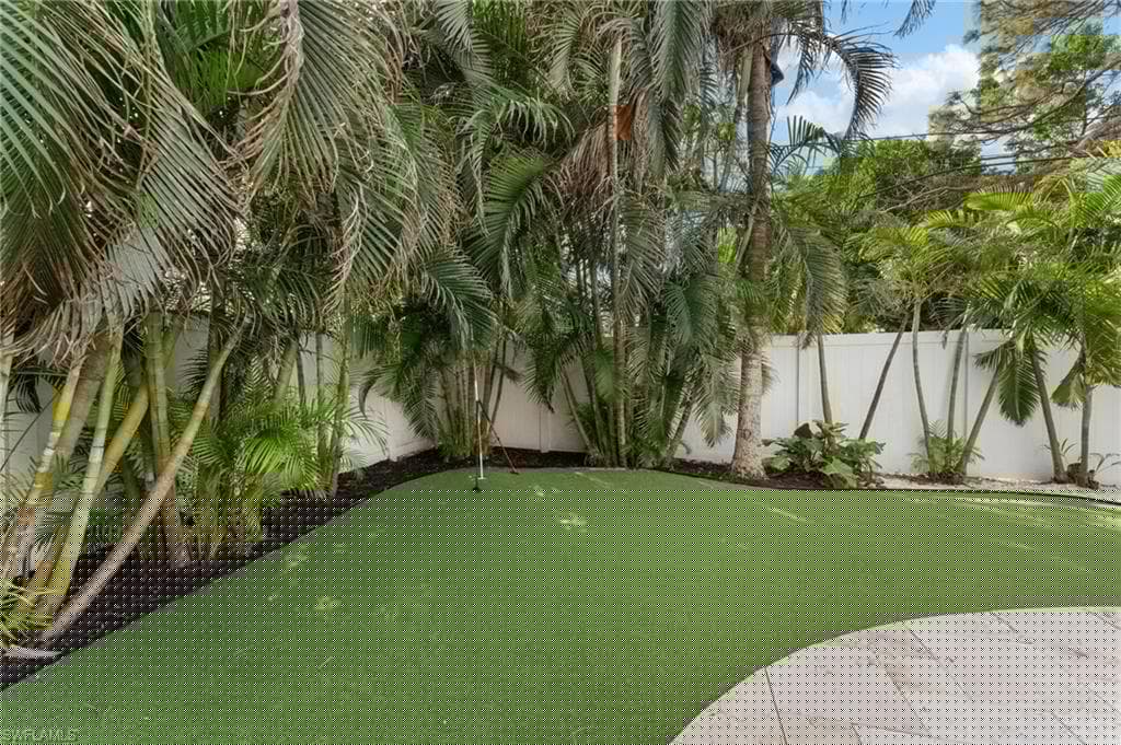 534 97th Ave N, Naples, FL 34108-12