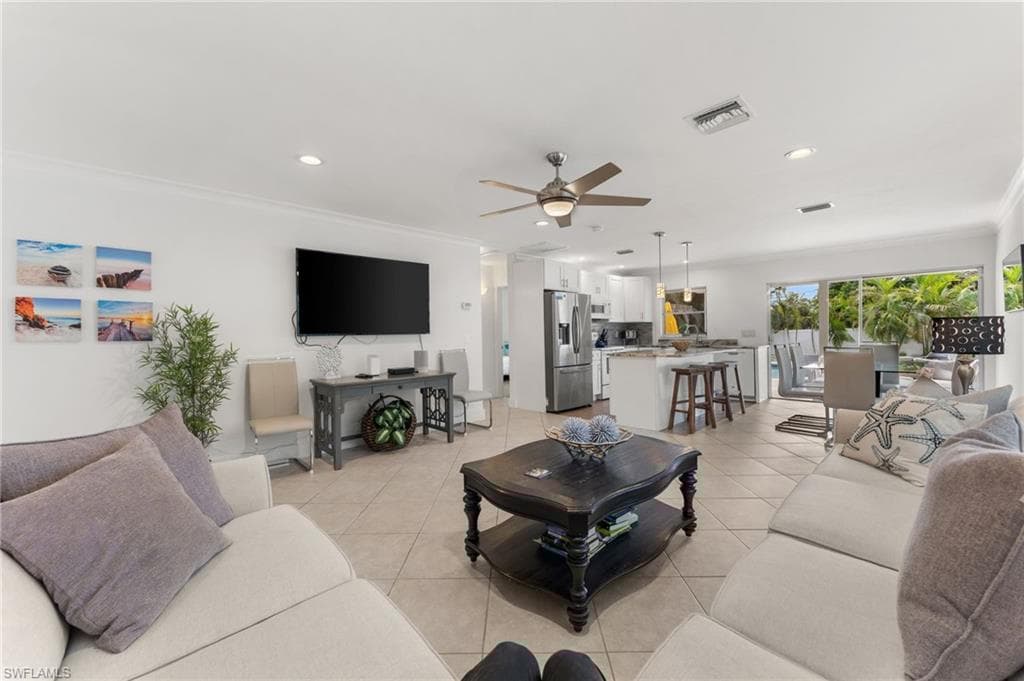 534 97th Ave N, Naples, FL 34108-18