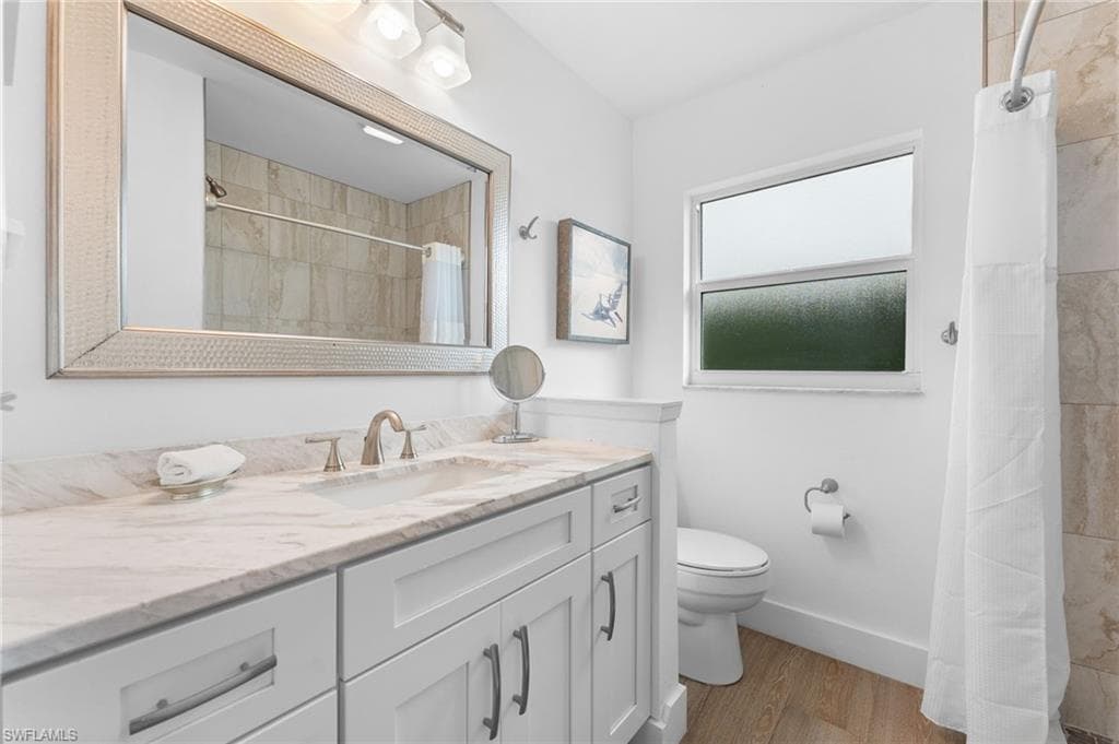 534 97th Ave N, Naples, FL 34108-30