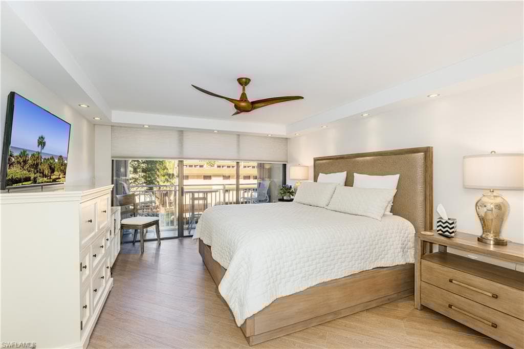 520 Collier Blvd 304, Marco Island, FL 34145-12