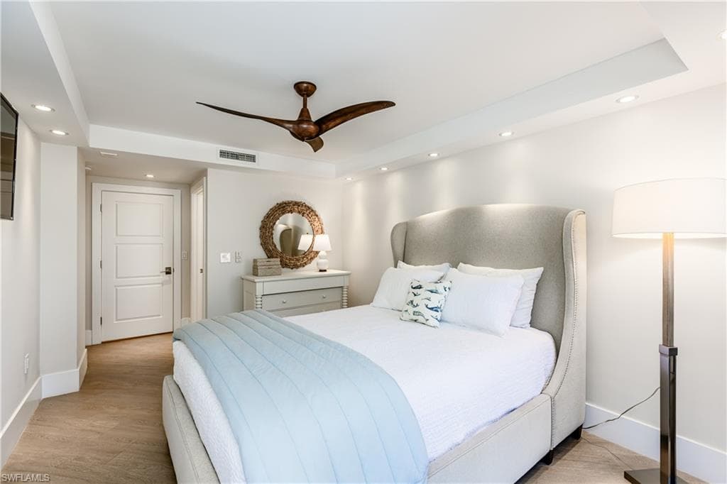 520 Collier Blvd 304, Marco Island, FL 34145-19