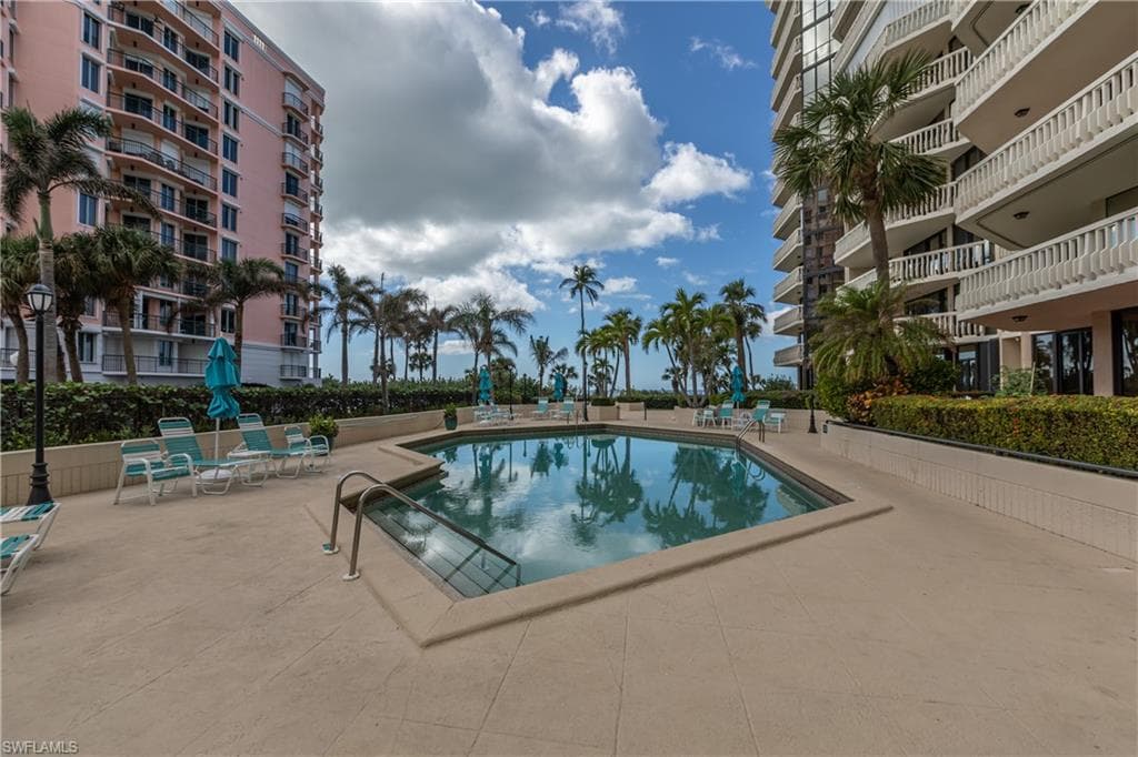 520 Collier Blvd 304, Marco Island, FL 34145-25