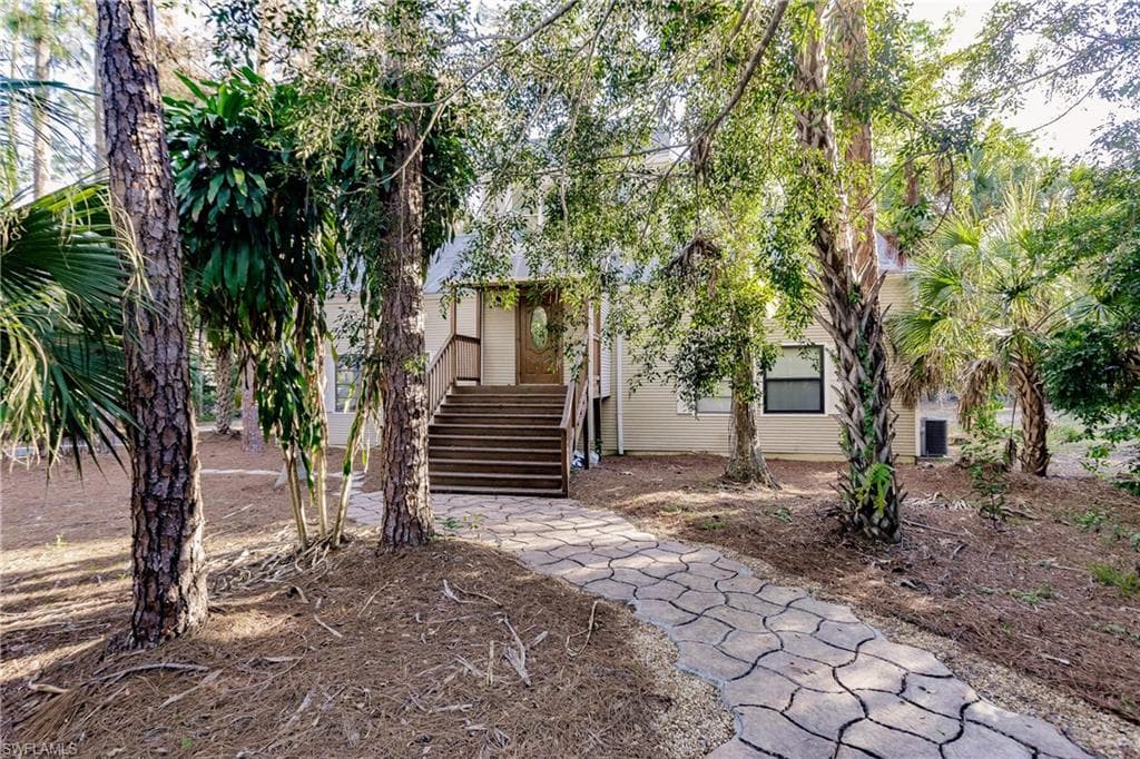 5400 Hawthorn Woods Way, Naples, FL 34116-14