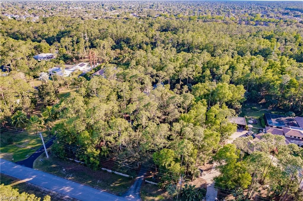 5400 Hawthorn Woods Way, Naples, FL 34116-4