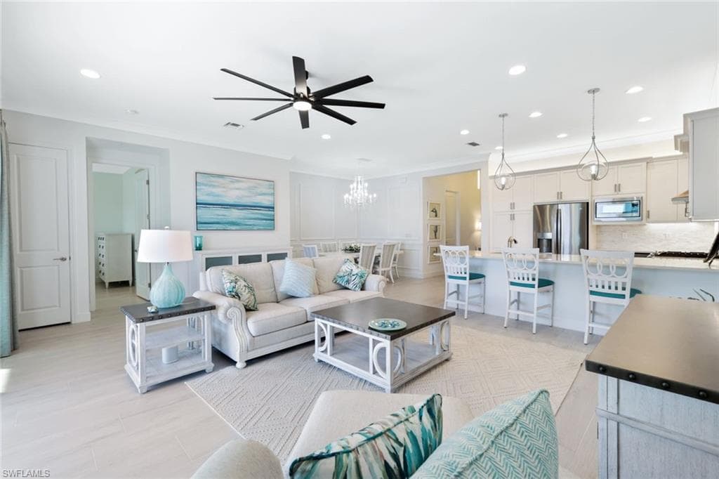 11555 Jacaranda Dr, Naples, FL 34120-12