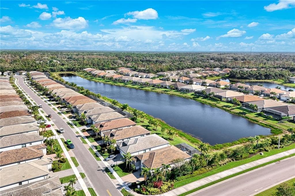 11555 Jacaranda Dr, Naples, FL 34120-30