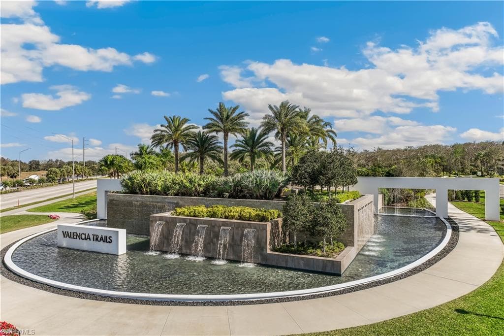 11555 Jacaranda Dr, Naples, FL 34120-34