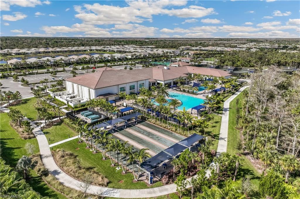 11555 Jacaranda Dr, Naples, FL 34120-35