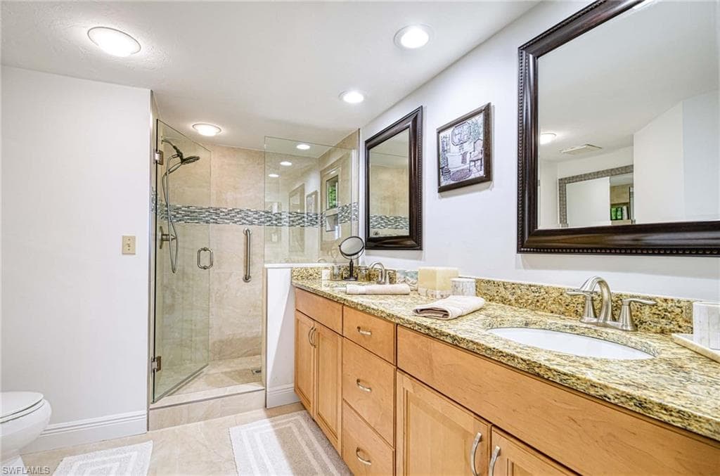 11116 Gulf Shore Dr B502, Naples, FL 34108-12