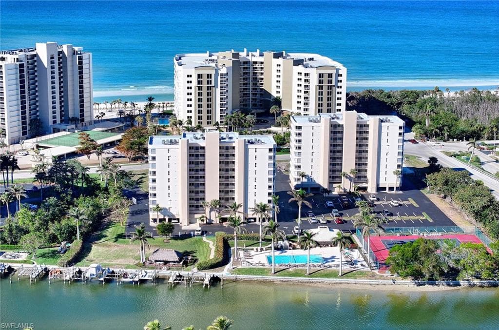 11116 Gulf Shore Dr B502, Naples, FL 34108-1