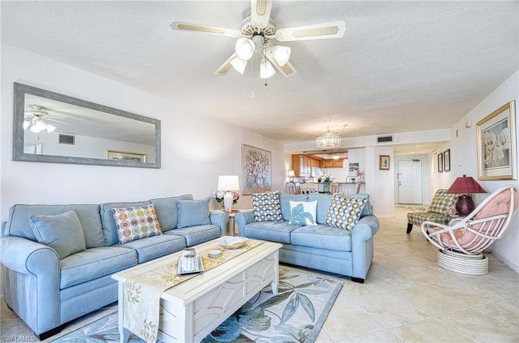 11116 Gulf Shore Dr B502, Naples, FL 34108-4