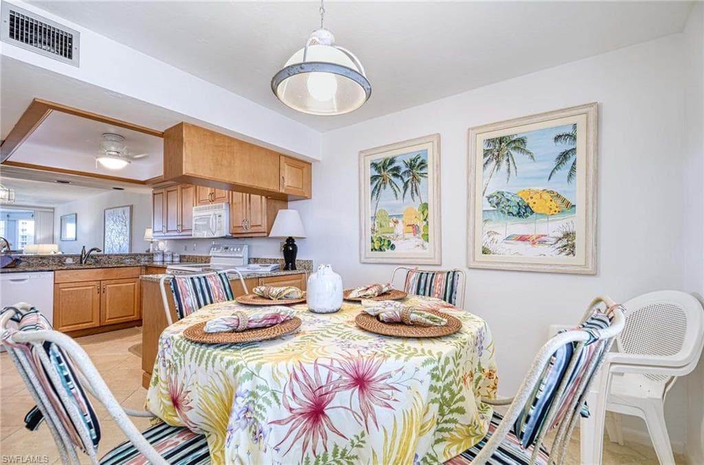 11116 Gulf Shore Dr B502, Naples, FL 34108-7