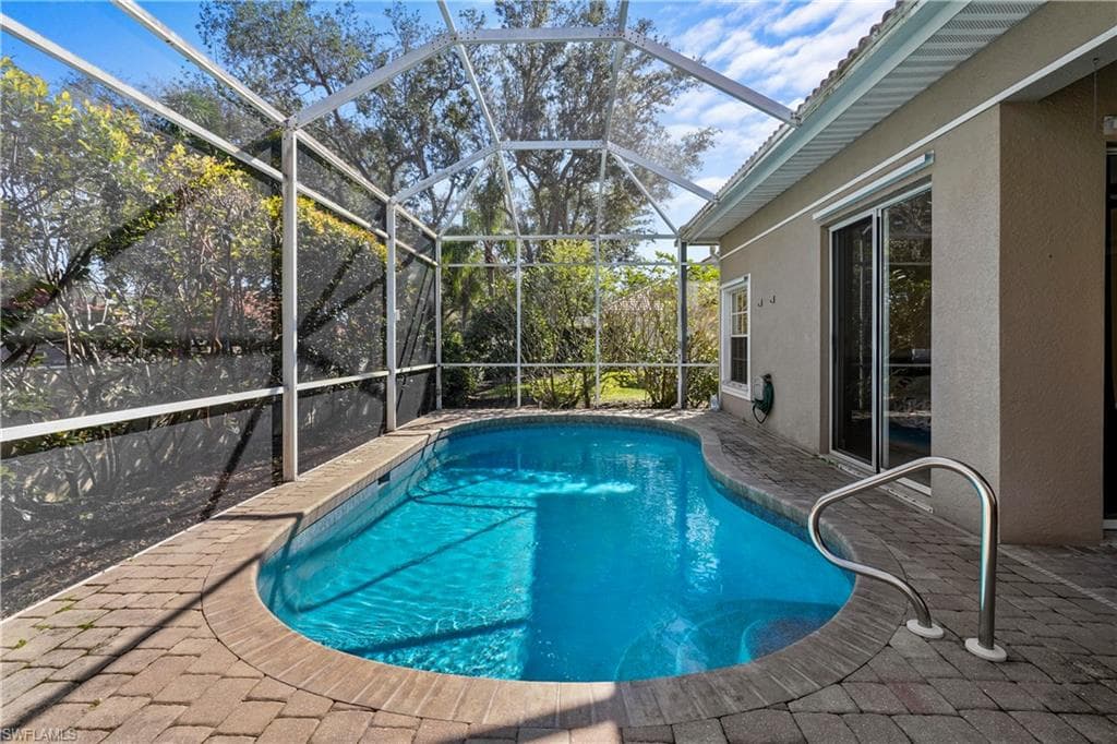 127 Napa Ridge Way, Naples, FL 34119-4