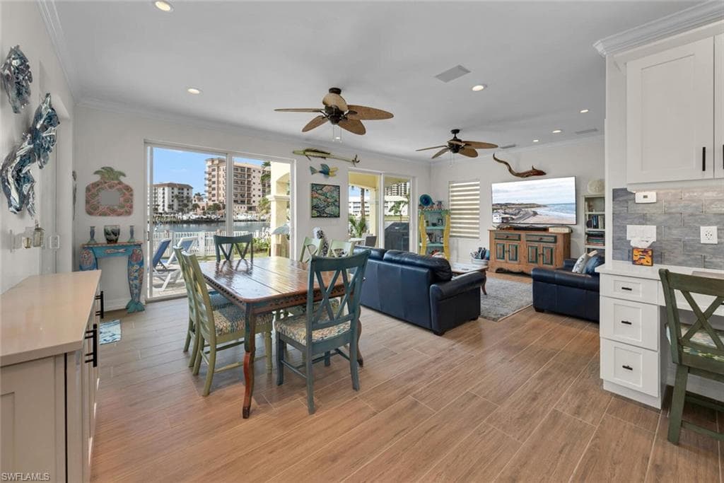125 Conners Ave, Naples, FL 34108-8