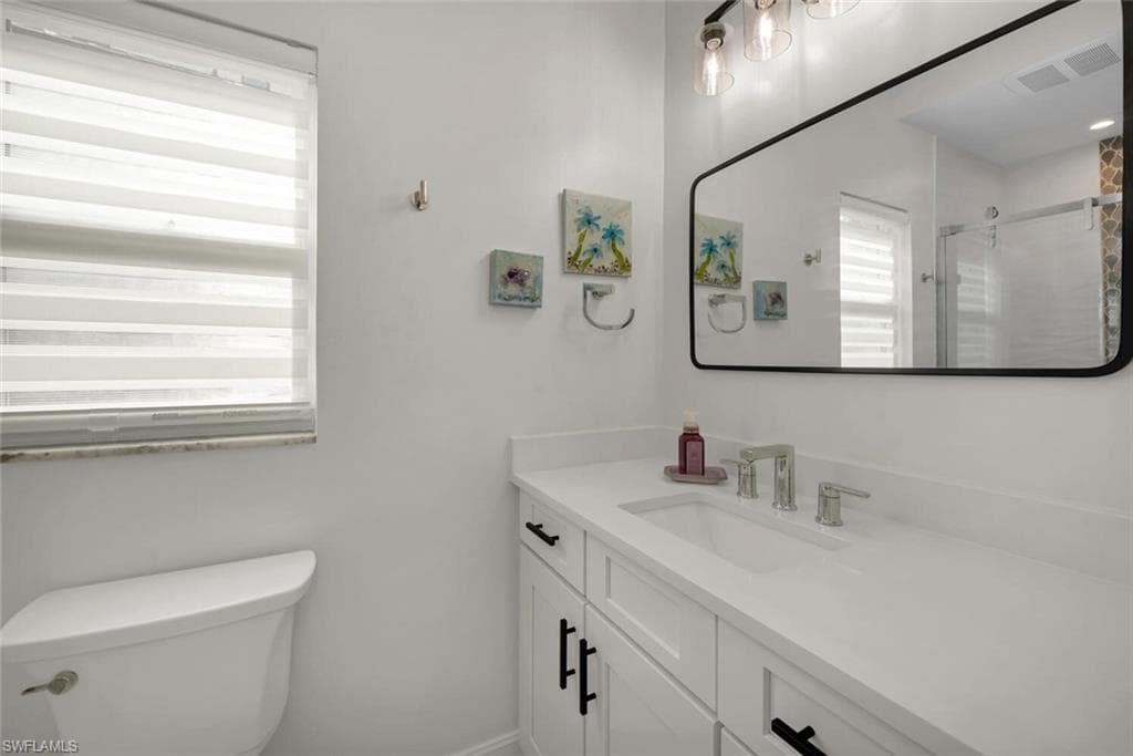 125 Conners Ave, Naples, FL 34108-21