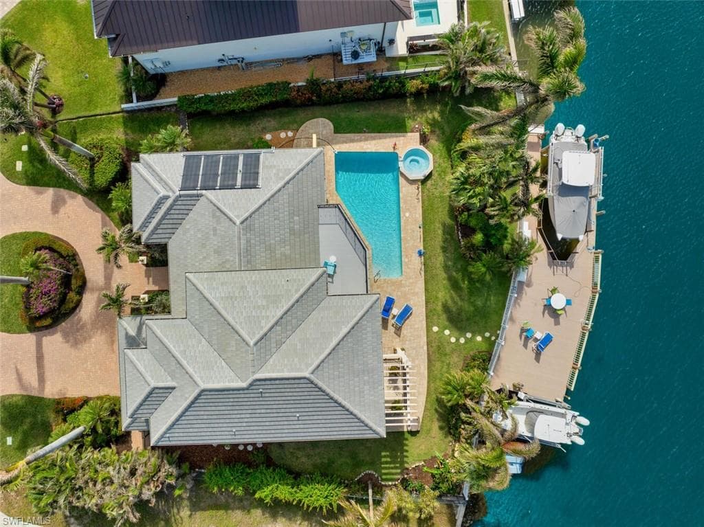 125 Conners Ave, Naples, FL 34108-4