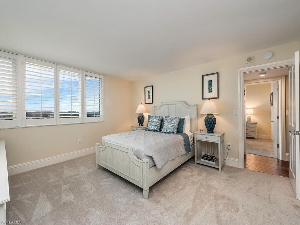 5601 Turtle Bay Dr 404, Naples, FL 34108-14
