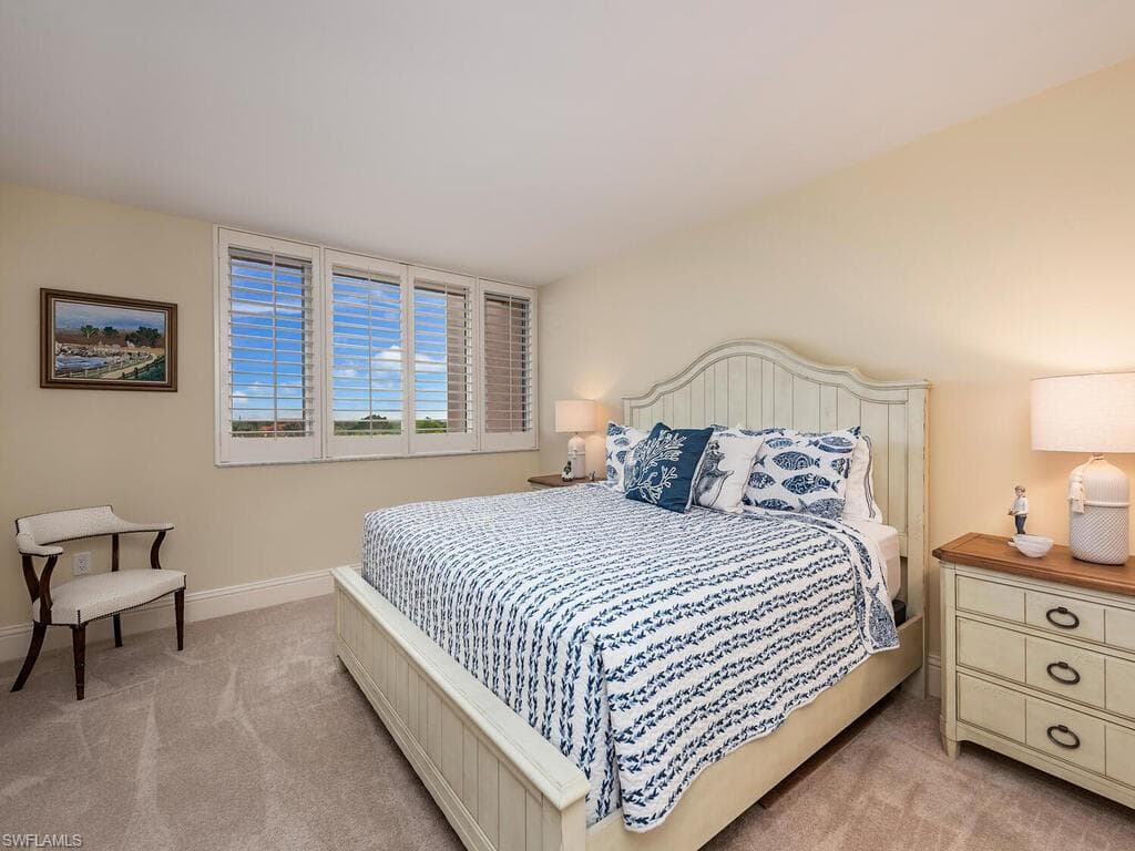 5601 Turtle Bay Dr 404, Naples, FL 34108-16