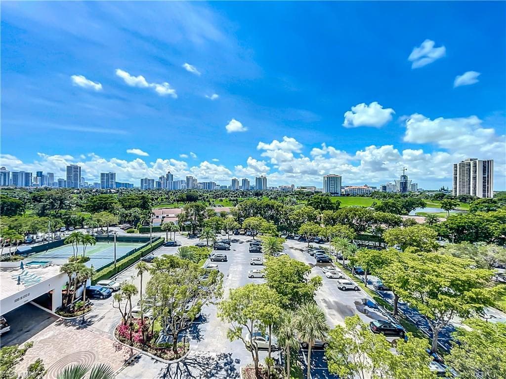 20225 34th Ct, Miami, FL 33180-4