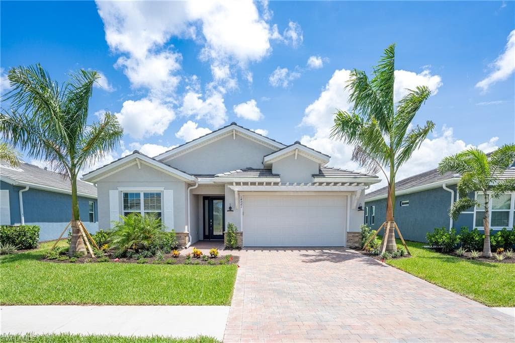 14521 Stern Way, Naples, FL 34114-2