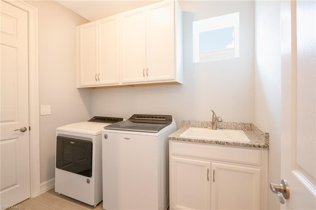 14521 Stern Way, Naples, FL 34114-33